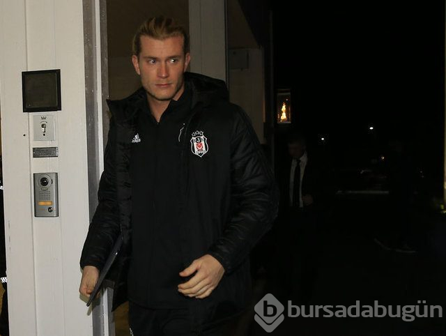 Loris Karius ile sevgilisi Sophia Thomalle'dan aşk pozları
