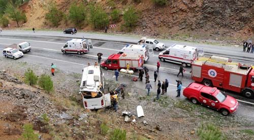 Şoförden 'Emniyet kemerlerini takmadılar, zaten hepsi sarhoştu' savunması
