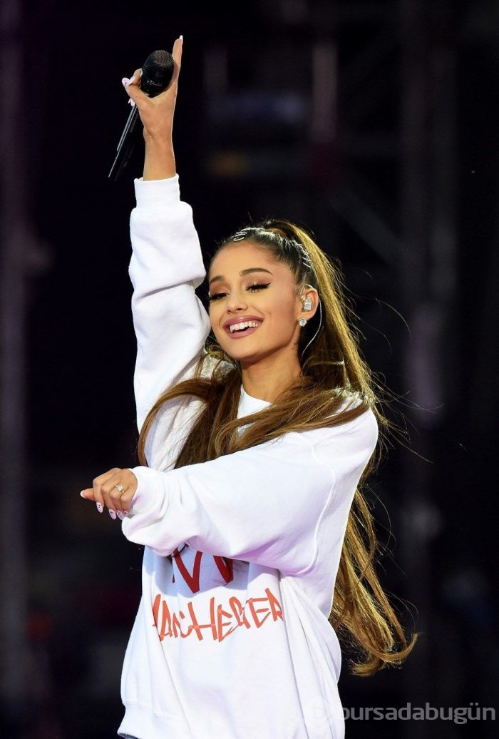 Ariana Grande şarkı krizi nedeniyle Grammy'ye katılmıyor