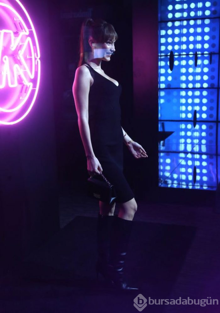 New York'taki etkinliğe Bella Hadid damgası
