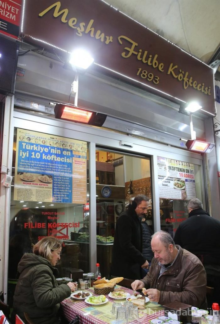 Türkiye'nin en eski köftecisi... 70 yıllık müdavimleri var
