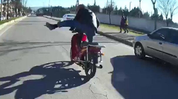 Yine aynı saldırgan! Bu kez de düğün konvoyuna saldırdı...
