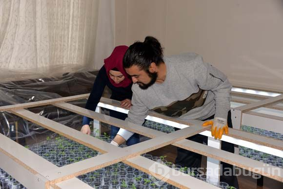 Görenler inanamadı! Evinin salonuna öyle bir şey yaptı ki...
