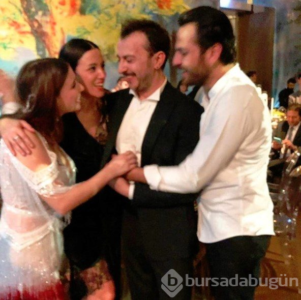 Hazal Kaya ile Ali Atay'ın nikahında dikkat çeken detay (Düğüne ünlü akını)