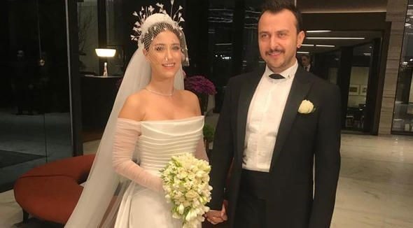 Hazal Kaya ile Ali Atay'ın nikahında dikkat çeken detay (Düğüne ünlü akını)