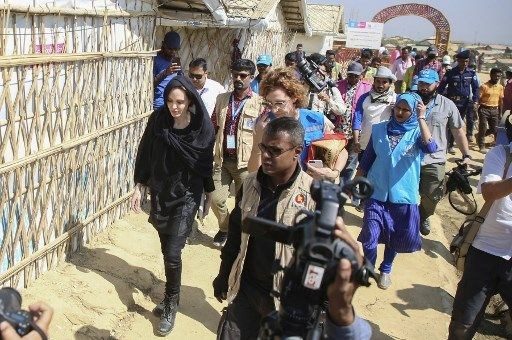Angelina Jolie'den Arakanlı Müslümanlara ziyaret