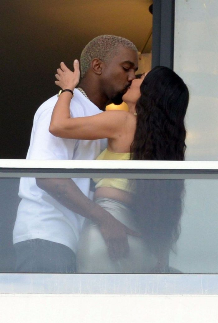 Kim Kardashian ve Kanye West 14 milyon dolarlık evi satışa çıkardı