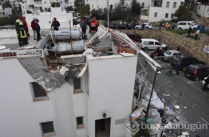 Bodrum'da patlayan buzdolabı evin duvarını yıktı

