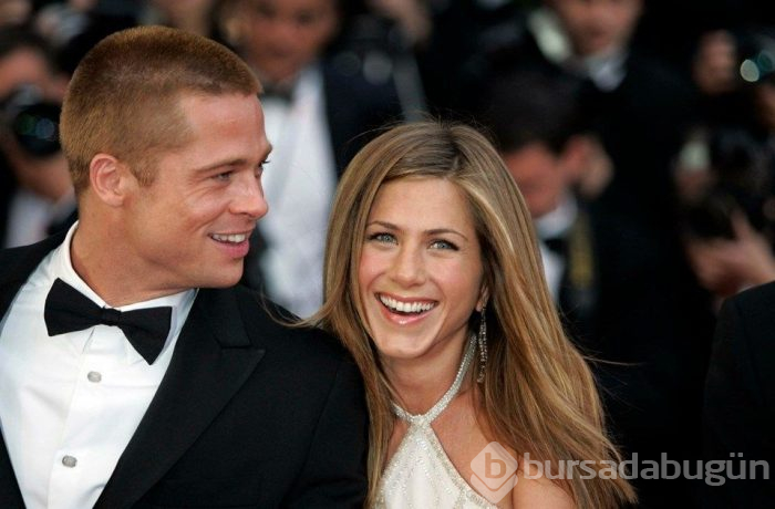 Brad Pitt Jennifer Aniston'ın doğum günü partisinde