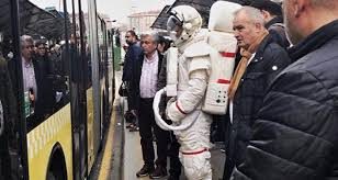 Sigaranın zararlarına 'astronot'la dikkat çekildi