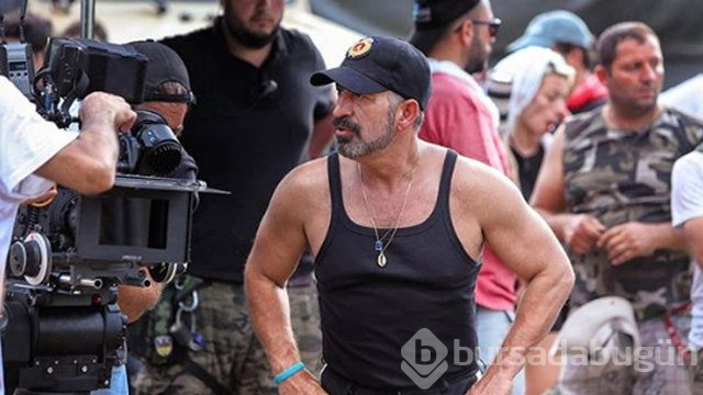 Cem Yılmaz'ın gözüne ne oldu?
