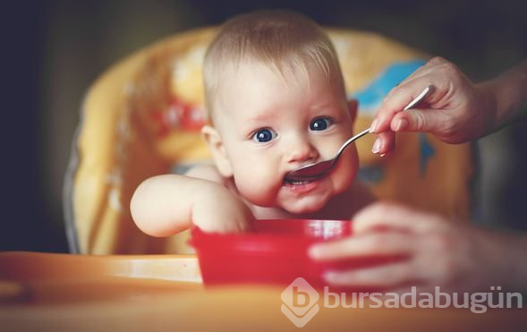 Çocukları demir yönünden zengin gıdalarla besleyin
