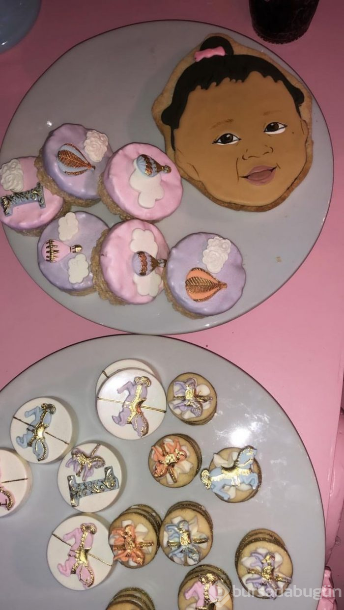 Kylie Jenner'dan kızı Stormi'nin 1. doğum günü için milyon dolarlık parti
