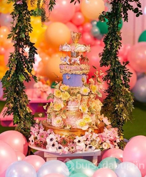 Kylie Jenner'dan kızı Stormi'nin 1. doğum günü için milyon dolarlık parti