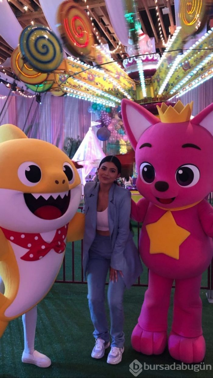 Kylie Jenner'dan kızı Stormi'nin 1. doğum günü için milyon dolarlık parti