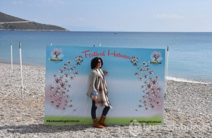 Muğla'da Badem Çiçeği Festivali'nden renkli görüntüler