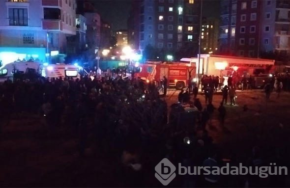 İstanbul'da askeri helikopter düştü... İşte ilk kareler...

