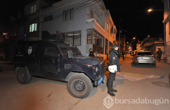 Son dakika: Bursa'da 4 bin polisle uyuşturucu ve terör operasyonu
