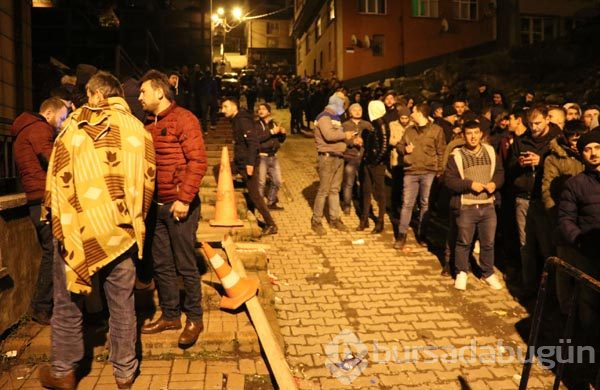 Geceden sıraya girdiler! Bugün başlıyor
