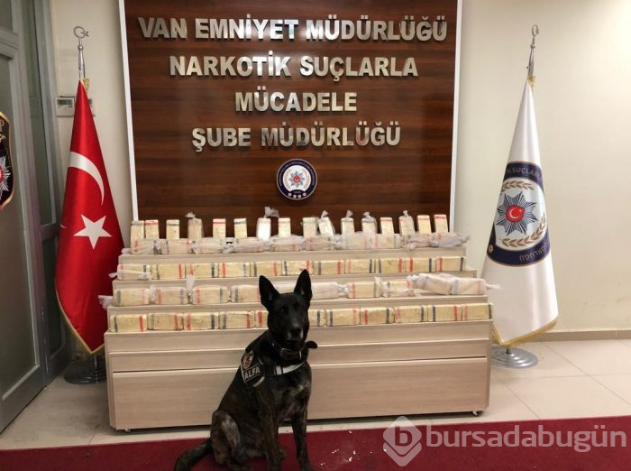 TIR'a zulalamışlar... 30 kilo eroin ele geçirildi
