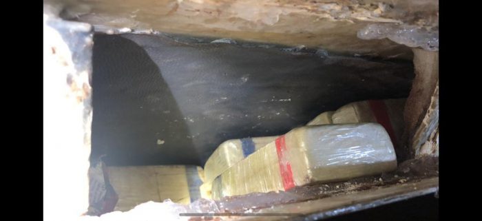 TIR'a zulalamışlar... 30 kilo eroin ele geçirildi

