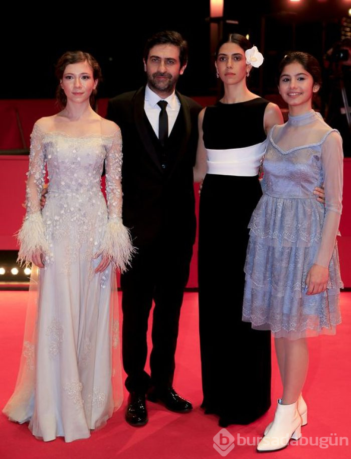  Kız kardeşler filminin dünya prömiyeri yapıldı 