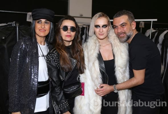  Hakan Akkaya New York Moda Haftası'na damga vurdu 