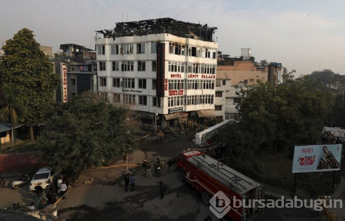  Hindistan'da otel yangını: 17 ölü 