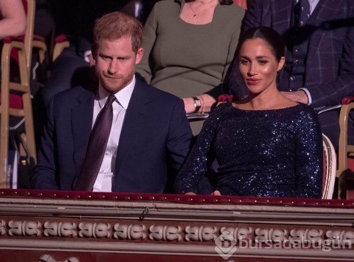 Düşes Meghan'ın başı babası ile dertte! Kraliyetten uyarı geldi
