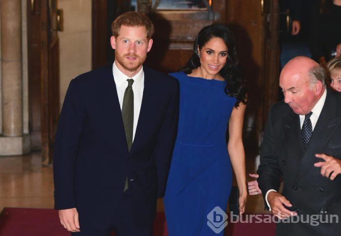 Düşes Meghan'ın başı babası ile dertte! Kraliyetten uyarı geldi
