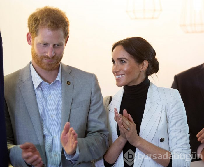 Düşes Meghan'ın başı babası ile dertte! Kraliyetten uyarı geldi
