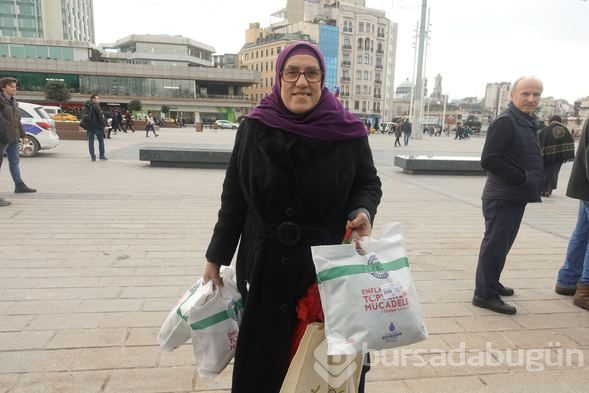 Taksim Meydanı'nda tanzim satışları başladı
