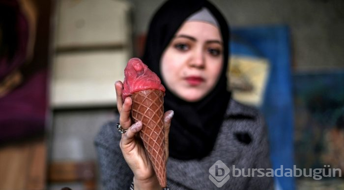 Gazze'de yaşanan acıları dondurma objelerine işliyor
