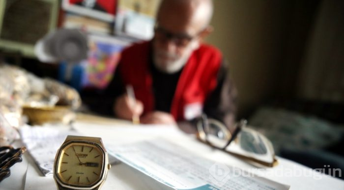 90 yıllık hayatını kaleme alıyor

