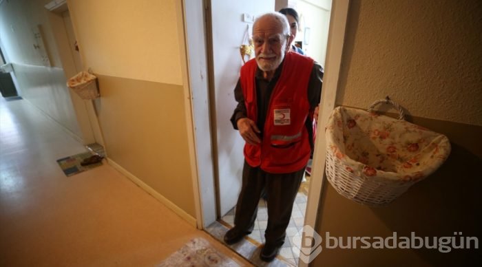 90 yıllık hayatını kaleme alıyor
