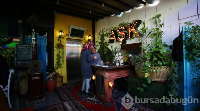 Bu otelde dokunduğunuz her şey satılık
