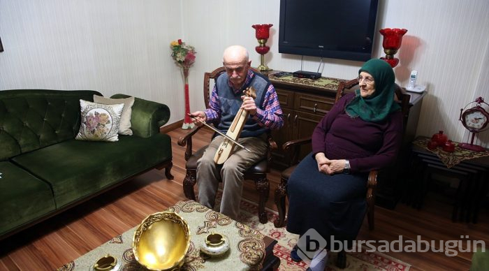 Sevgiyle bir yastıkta geçen ömürler
