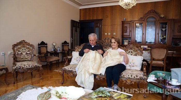 Sevgiyle bir yastıkta geçen ömürler
