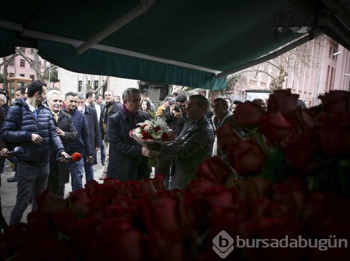 Mansur Yavaş, taksici ve dolmuşçuları ziyaret etti