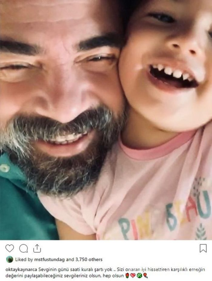 Sinem Kobal'dan 14 Şubat pozu!
