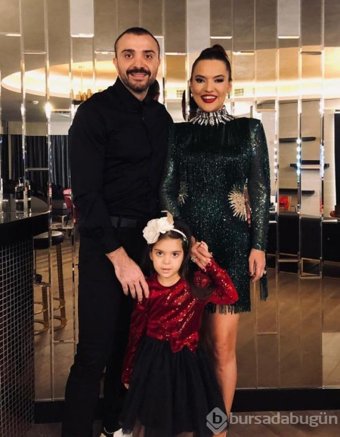 Demet Akalın'a hırsız şoku
