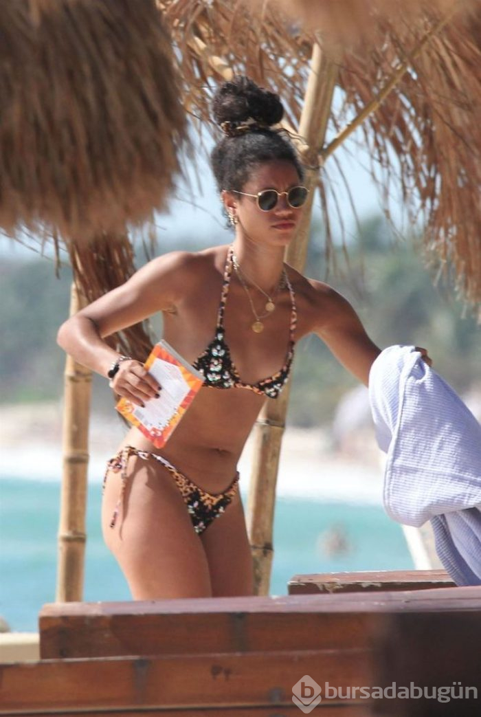Ünlü sunucu Vick Hope Tulum'da!
