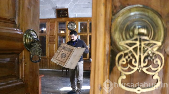 Yazma eserlere 223 yıllık özel koruma
