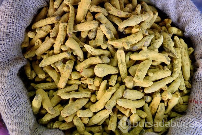 Zerdeçal suyu tüketmeniz için 9 harika sebep
