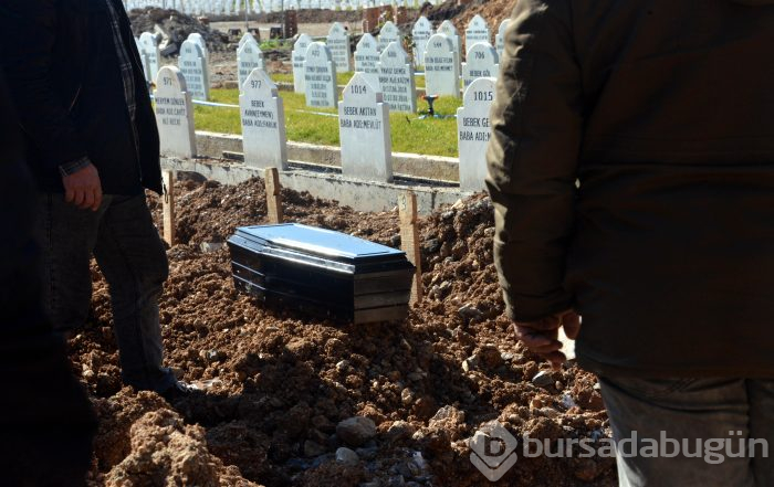 Yanarak ölen Cemal bebek toprağa verildi
