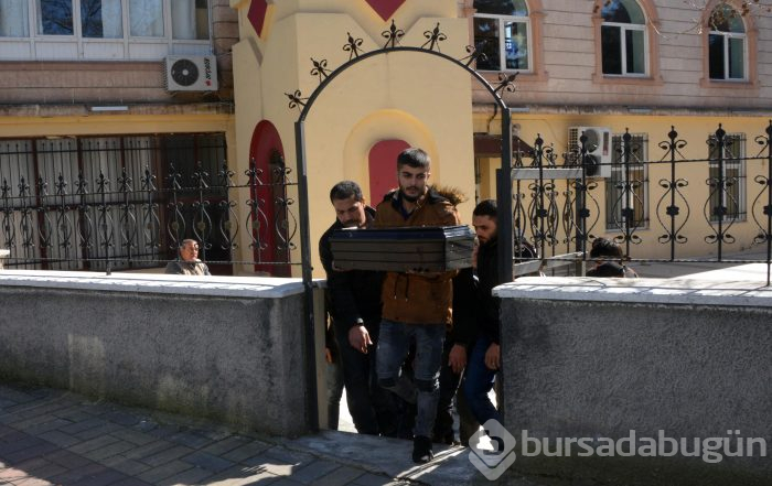 Yanarak ölen Cemal bebek toprağa verildi
