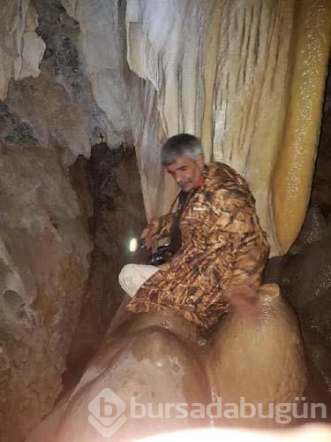 Hakkari'de dağcıların keşfettiği 'damla taş' mağarası
