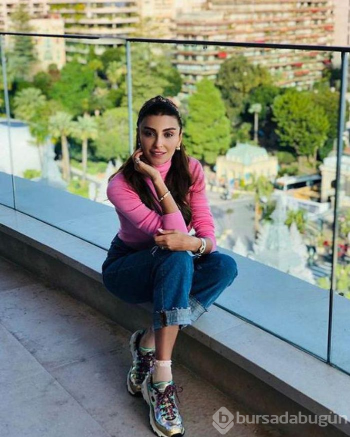 Özge Ulusoy'un başı dertte
