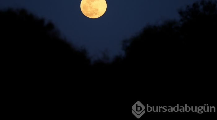 "Süper Ay" manzarası büyüledi
