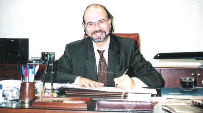 Hakan Aysev, Sedat Öztoprak'ın tabutuyla selfie yaptı
